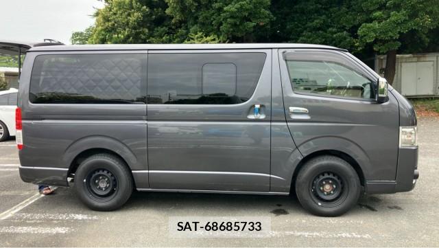 Toyota HIACE VAN 2020-09 8281854-3