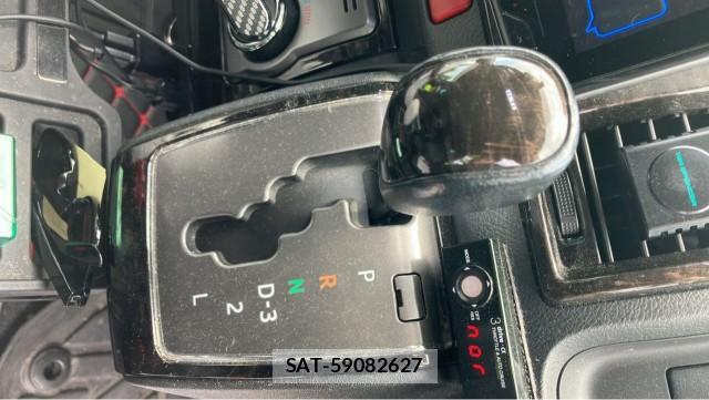 Toyota HIACE VAN 2016-07 8281954-14