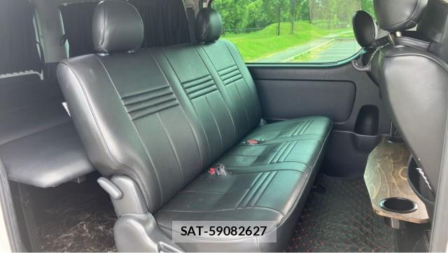 Toyota HIACE VAN 2016-07 8281954-6