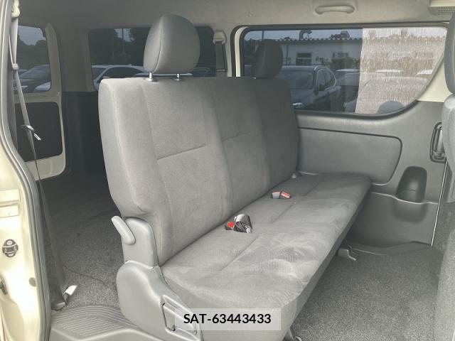 Toyota HIACE VAN 2022-11 8281977-5