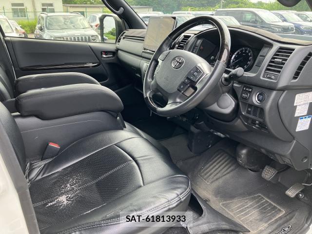 Toyota HIACE VAN 2021-07 8281983-4
