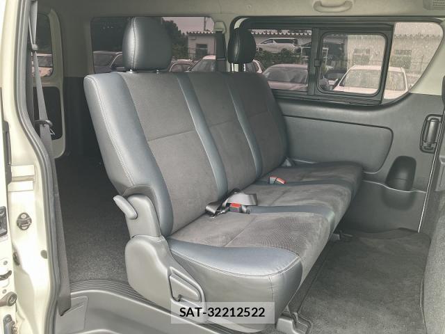 Toyota HIACE VAN 2018-03 8281985-5