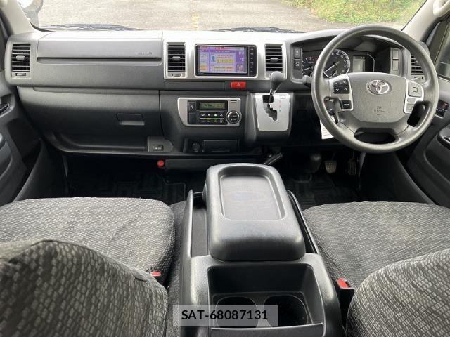 Toyota HIACE VAN 2020-09 8281986-3