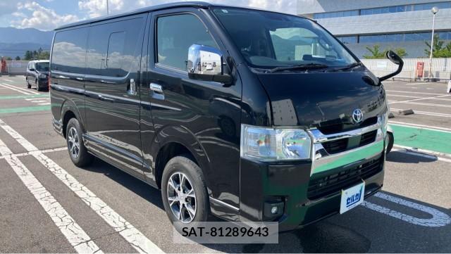 Toyota HIACE VAN 2022-10 8282060-11