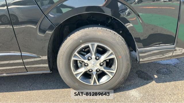 Toyota HIACE VAN 2022-10 8282060-8