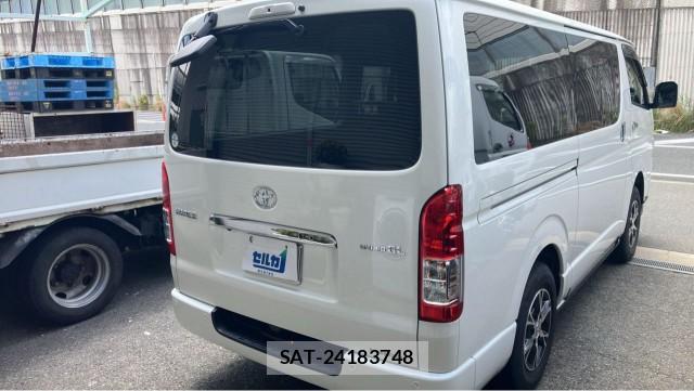 Toyota HIACE VAN 2024-02 8282083-12