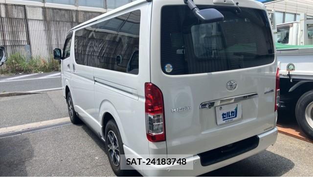 Toyota HIACE VAN 2024-02 8282083-13