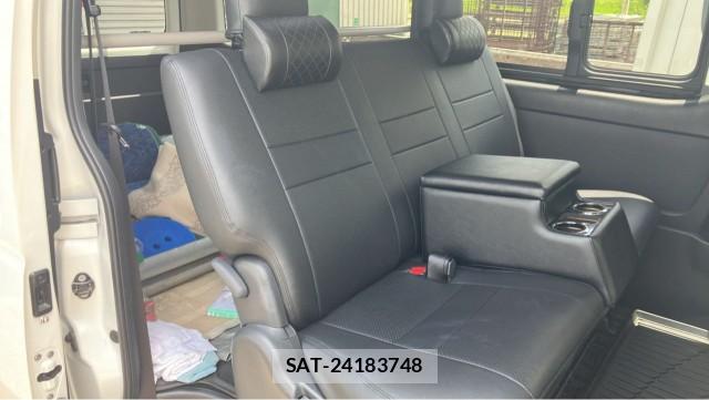Toyota HIACE VAN 2024-02 8282083-6