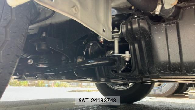 Toyota HIACE VAN 2024-02 8282083-7