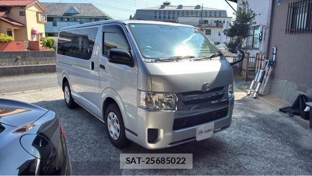 Toyota HIACE VAN 2015-06 8282111-0