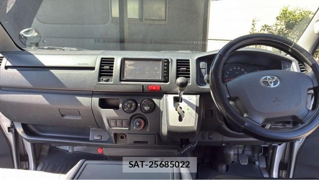 Toyota HIACE VAN 2015-06 8282111-2