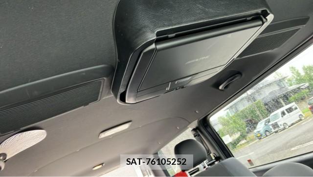 Toyota HIACE VAN 2022-09 8282164-15