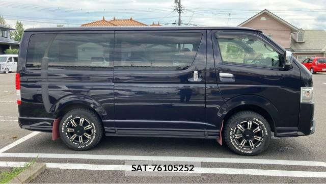 Toyota HIACE VAN 2022-09 8282164-3