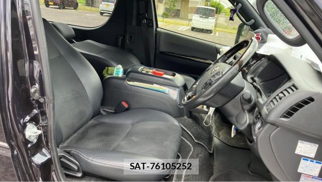 Toyota HIACE VAN 2022-09 8282164-5