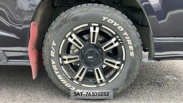 Toyota HIACE VAN 2022-09 8282164-8