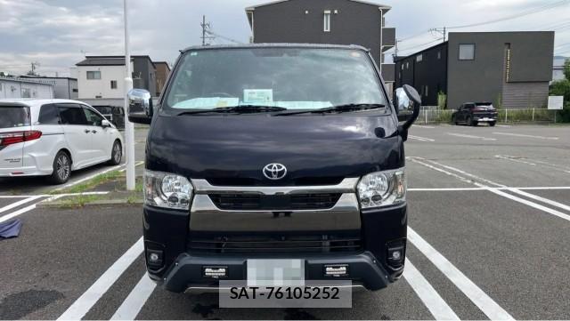 Toyota HIACE VAN 2022-09 8282164-9