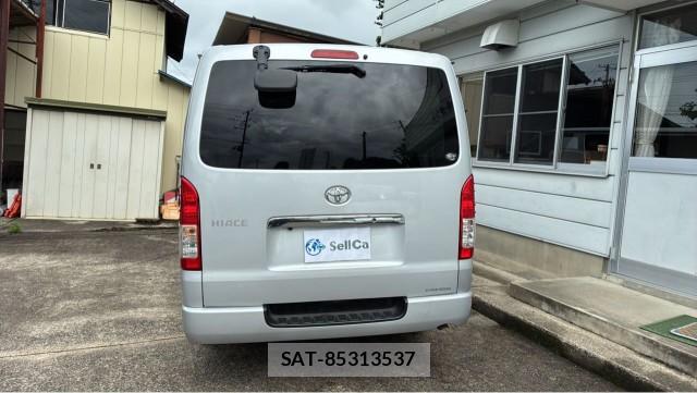 Toyota HIACE VAN 2015-12 8282166-1