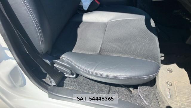 Toyota HIACE VAN 2022-11 8282198-5