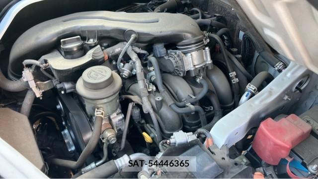 Toyota HIACE VAN 2022-11 8282198-7
