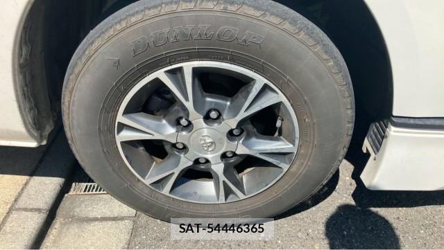 Toyota HIACE VAN 2022-11 8282198-8