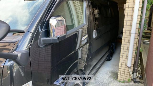 Toyota HIACE VAN 2022-10 8282200-10