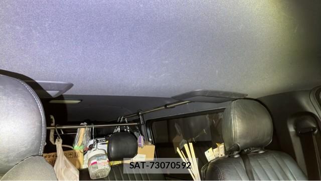 Toyota HIACE VAN 2022-10 8282200-15