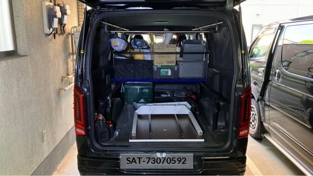 Toyota HIACE VAN 2022-10 8282200-17