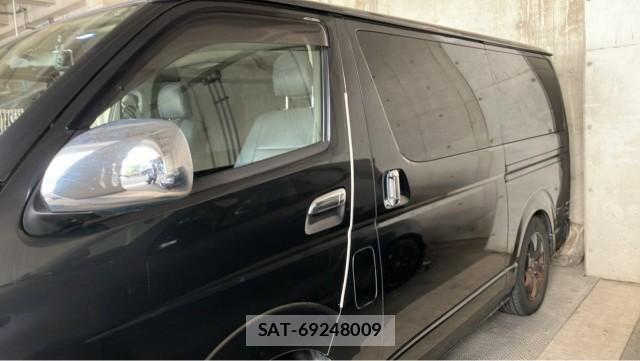 Toyota HIACE VAN 2006-01 8282331-10