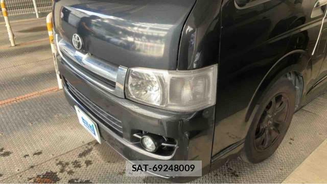 Toyota HIACE VAN 2006-01 8282331-11