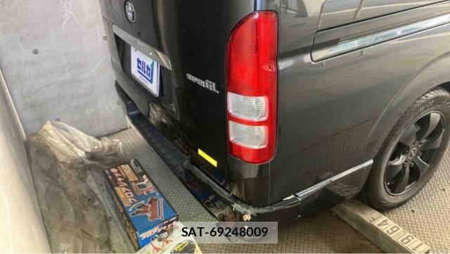 Toyota HIACE VAN 2006-01 8282331-12