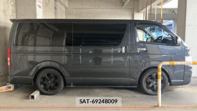 Toyota HIACE VAN 2006-01 8282331-3
