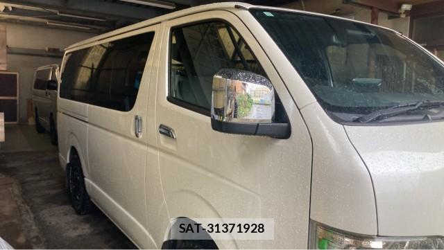 Toyota HIACE VAN 2022-11 8282355-3