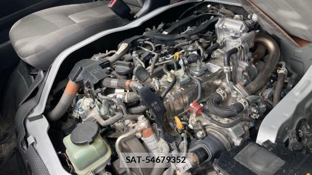 Toyota HIACE VAN 2021-06 8282388-7