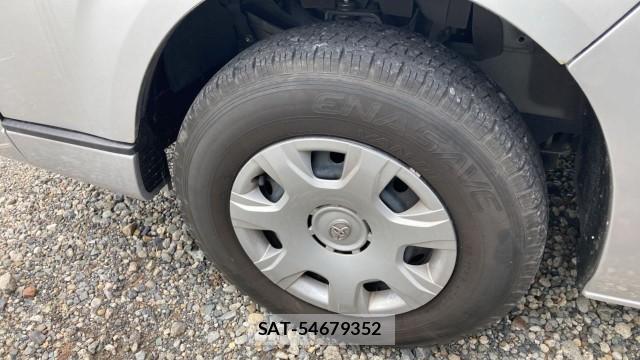 Toyota HIACE VAN 2021-06 8282388-8