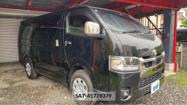 Toyota HIACE VAN 2026-04 8282398-11