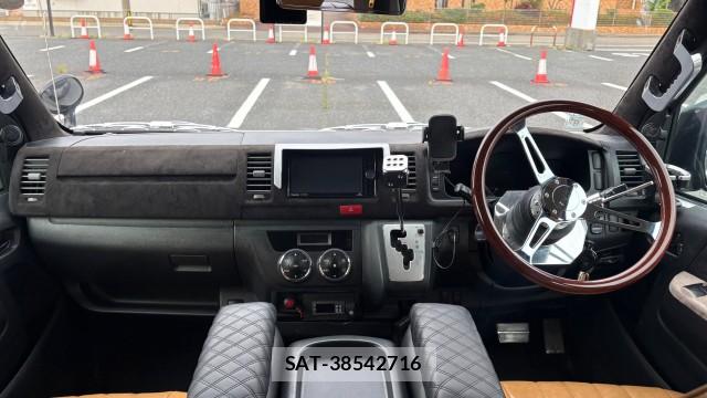 Toyota HIACE VAN 2011-10 8282414-2
