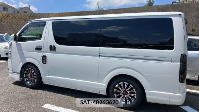 Toyota HIACE VAN 2019-07 8282446-10