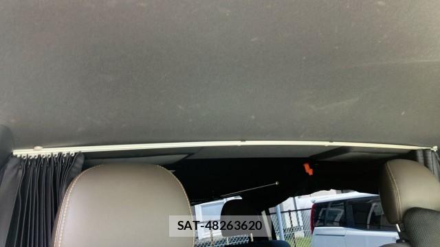 Toyota HIACE VAN 2019-07 8282446-15