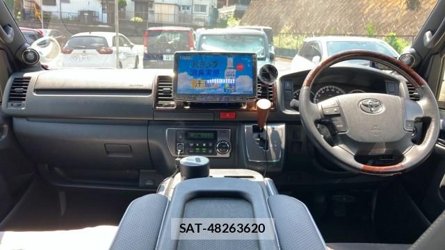 Toyota HIACE VAN 2019-07 8282446-2