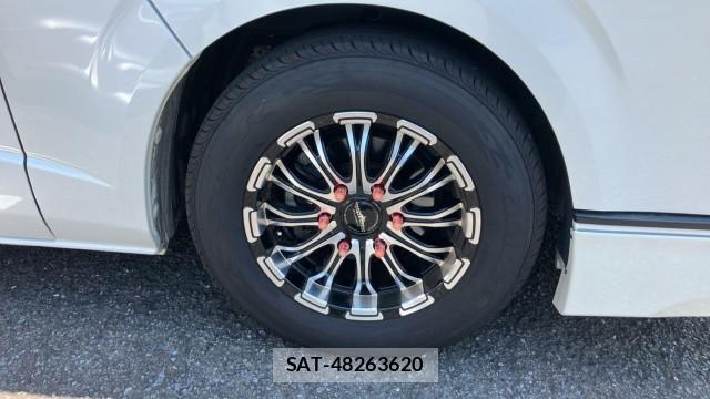 Toyota HIACE VAN 2019-07 8282446-8