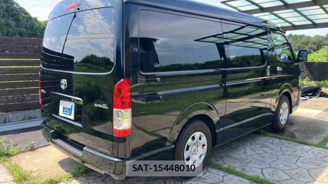 Toyota HIACE VAN 2024-01 8282460-12