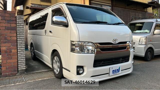 Toyota HIACE VAN 2019-09 8282464-11