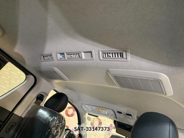 Toyota HIACE VAN 2026-06 8282754-14