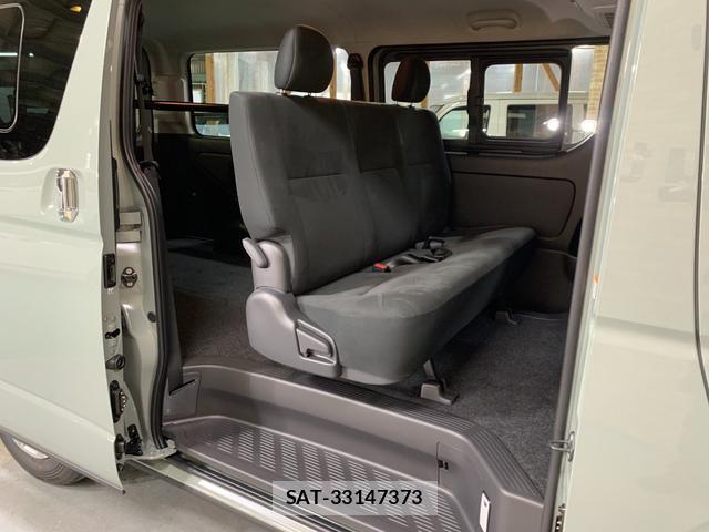 Toyota HIACE VAN 2026-06 8282754-9