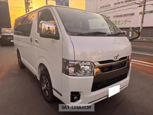 Toyota HIACE VAN 2025-07 8282768-1