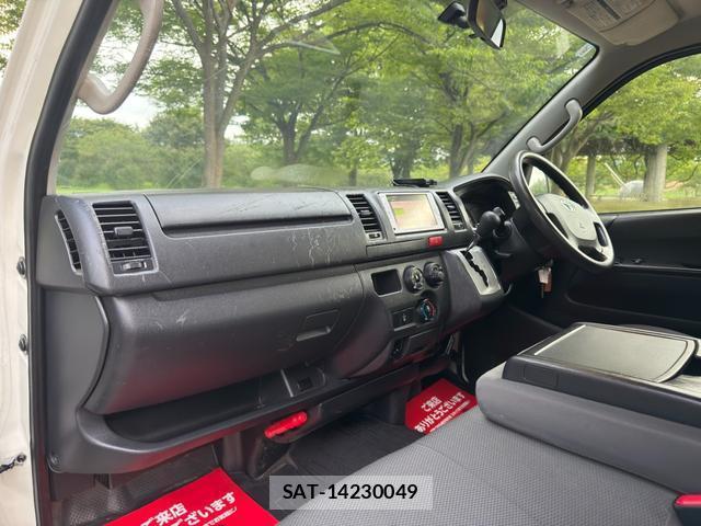 Toyota HIACE VAN 2015-03 8283242-15