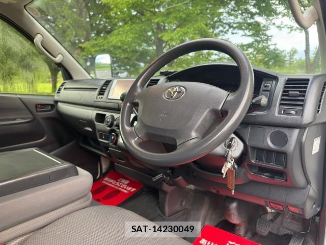 Toyota HIACE VAN 2015-03 8283242-18