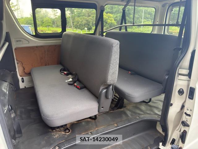 Toyota HIACE VAN 2015-03 8283242-8