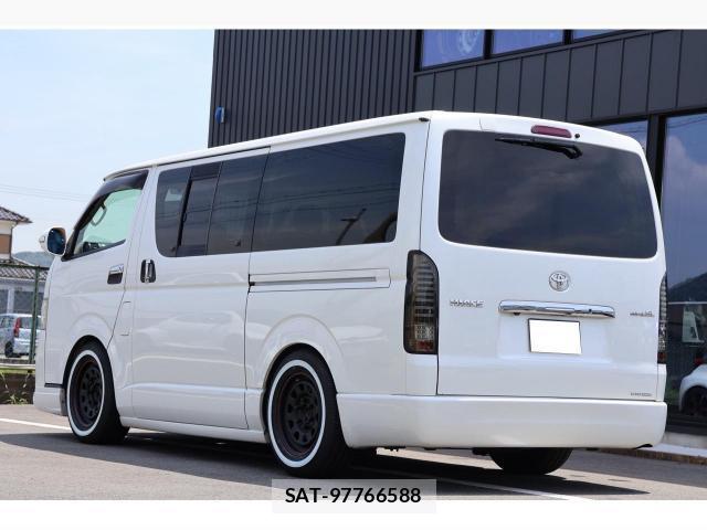 Toyota HIACE VAN 2010-08 8283361-1