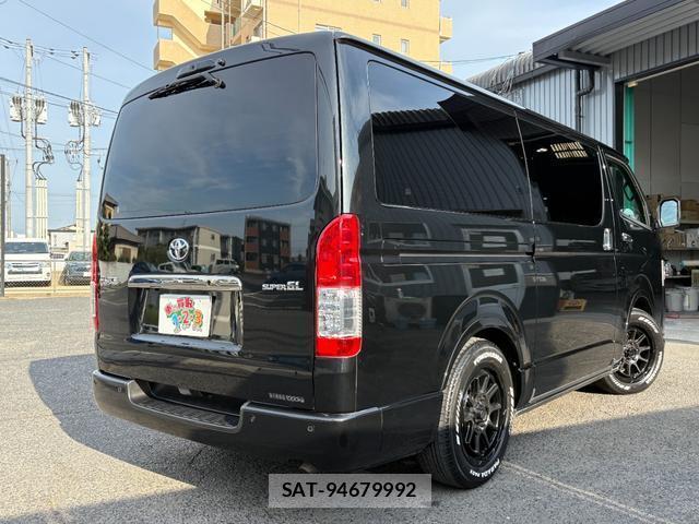 Toyota HIACE VAN 2021-10 8283568-4